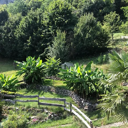 Lägenhet La Auarje: Avec Jardin & Terrasse Cierp