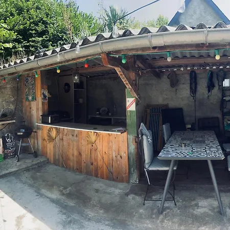 La Auarje: Avec Jardin & Terrasse * Cierp