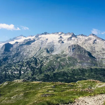 La Auarje: Avec Jardin & Terrasse Lägenhet *